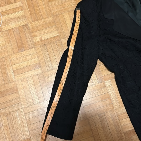 Louis Feraud - Picture 9 of 16